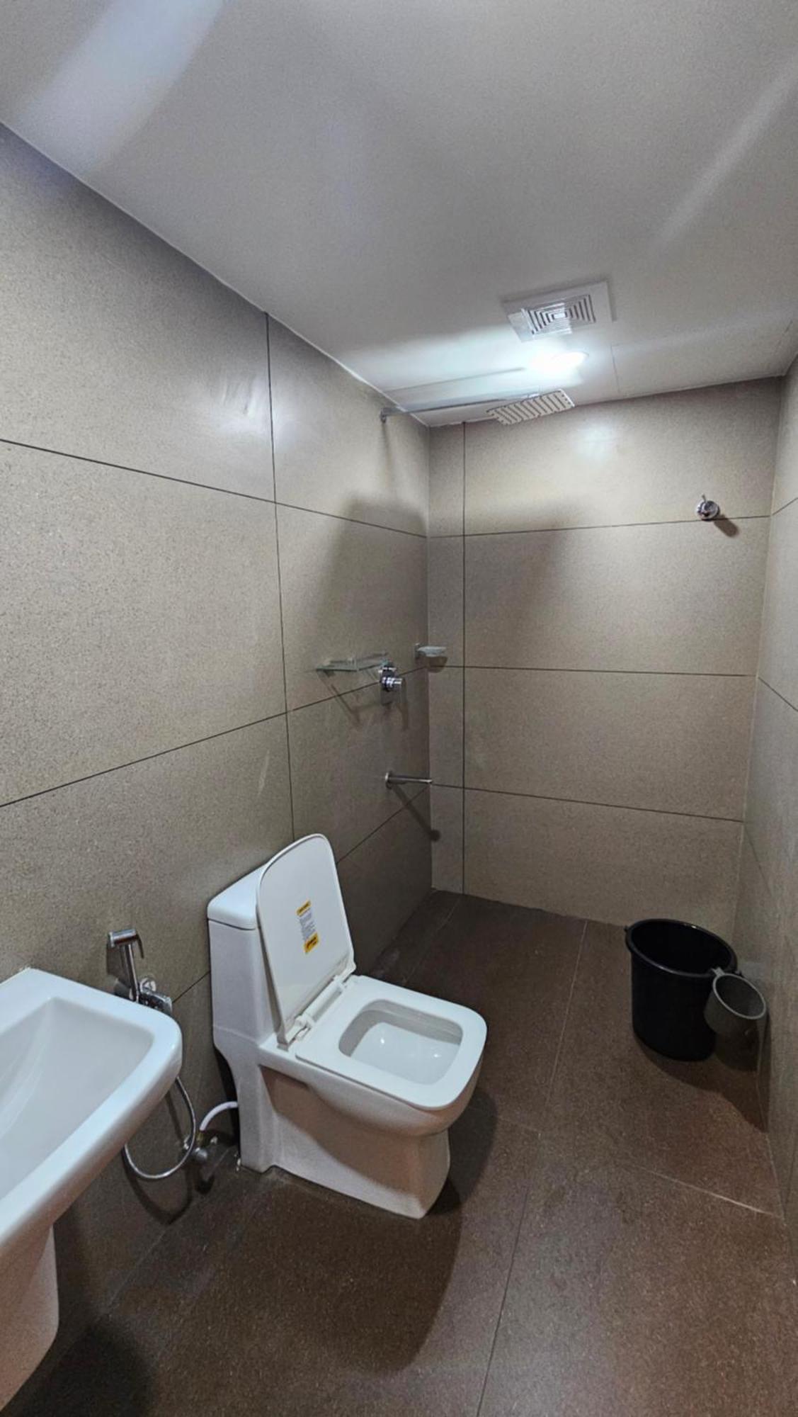 Heres Haut Residency Коччи Экстерьер фото